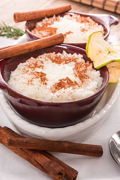 istock milk rice with cinnamon and applesauce 176722701