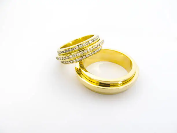 A diamond wedding ring is a symbol of love, commitment and elegance. It is a jewel that represents the union of two people who love each other and want to share their lives.
Yellow Gold Wedding Ring with Diamonds
This wedding ring is made in 18k yellow gold, a noble and resistant metal that matches any style. The ring has a classic and sophisticated design. The diamonds are of high quality,
This wedding ring is a unique and exclusive piece that will delight your loved one and seal your commitment with elegance and romanticism. It's a jewel that will last forever, just like your love.