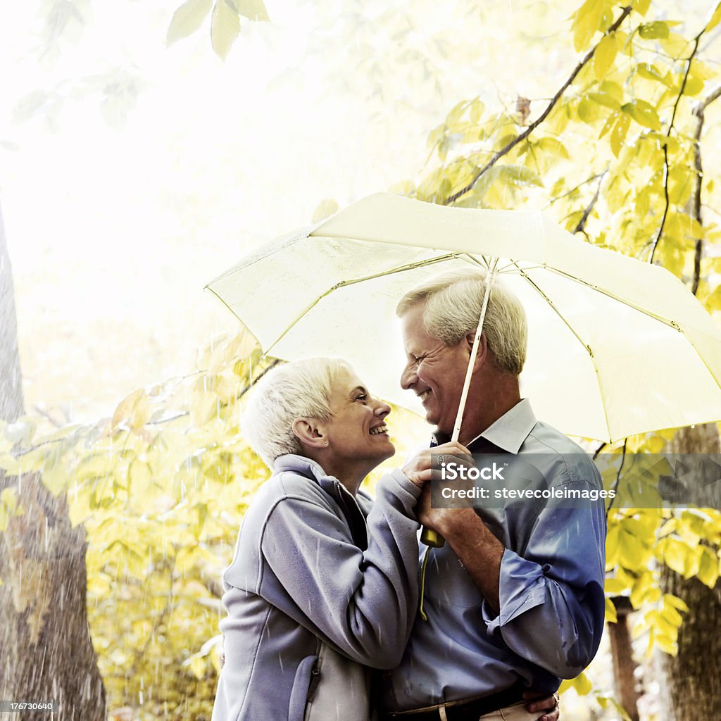 Couple - Photo de Parapluie libre de droits