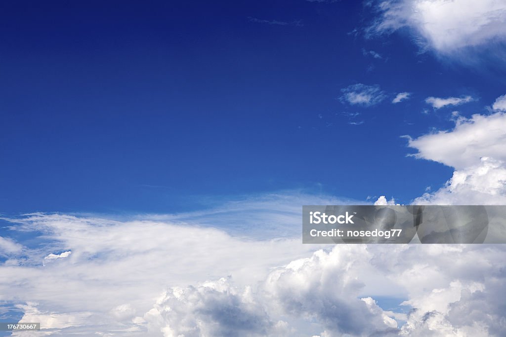 nuvole - Foto stock royalty-free di Ambientazione esterna