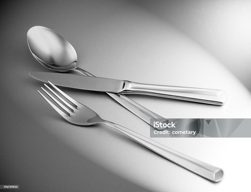 Cubiertos juego con tenedor, cuchillo y cuchara - Foto de stock de Blanco - Color libre de derechos