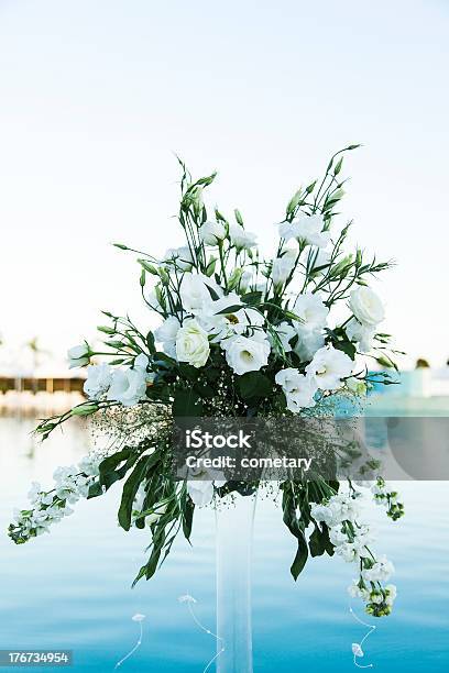 Hochzeit Blumen Stockfoto und mehr Bilder von Tisch - Tisch, Altertümlich, Blume