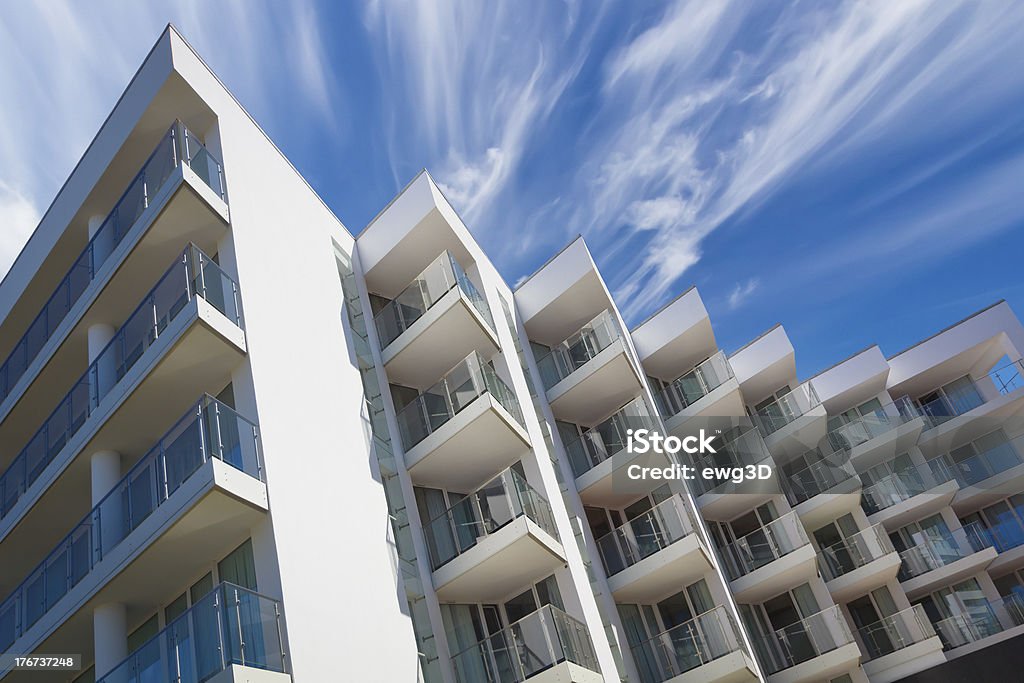 Balcons dans un appartement moderne house - Photo de Appartement libre de droits