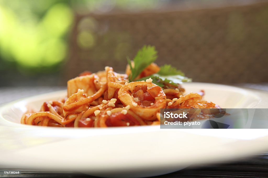Spaghetti frutti di mare - Foto stock royalty-free di Aglio - Alliacee