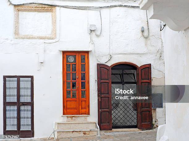 Photo libre de droit de Ostuni banque d'images et plus d'images libres de droit de Antiquités - Antiquités, Beige, Blanc