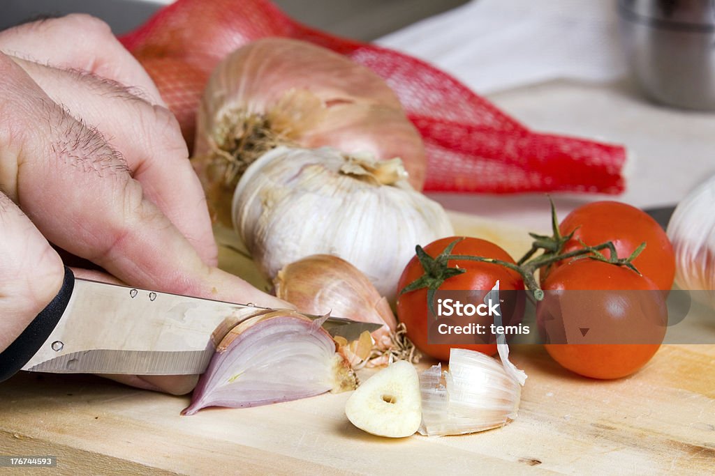 Plat de poisson - Photo de Ail - Légume à bulbe libre de droits