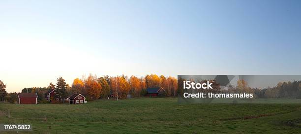 スウェーデンの田園風景 - スウェーデンのストックフォトや画像を多数ご用意 - スウェーデン, ファームハウス, 人物なし