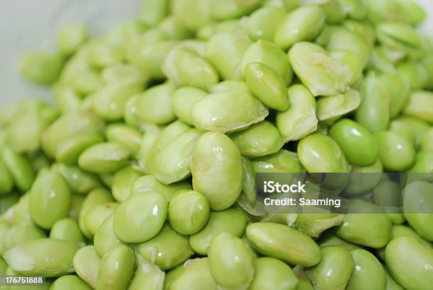 Edamame Descascados - Fotografias de stock e mais imagens de Alimentação Saudável - Alimentação Saudável, Amontoar, Comida