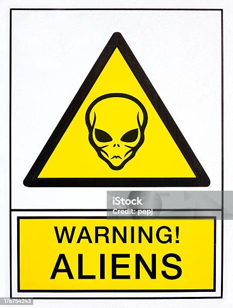 Ilustración de Señal De Advertencia De Aliens y más Vectores Libres de Derechos de Aire libre - Aire libre, Alerta, Amarillo - Color