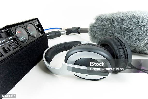 Aufnahmegerät Stockfoto und mehr Bilder von Galgenmikrofon - Galgenmikrofon, Aufnahmegerät, Schneidetisch