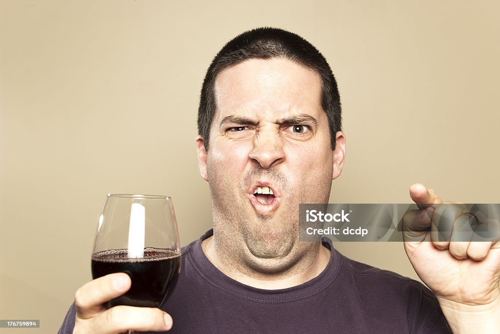 Zangado, beber e homem discutir - Royalty-free Adulto Foto de stock