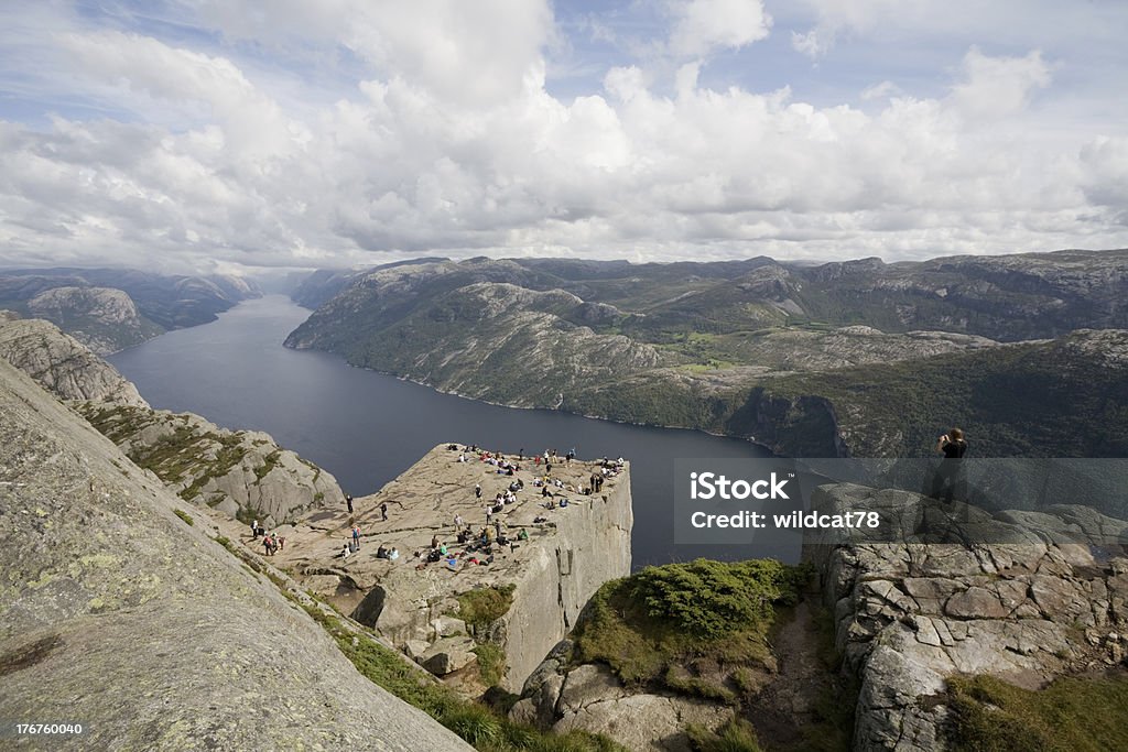 Preikestolen rock - Foto de stock de Fiorde Lysefjorden royalty-free