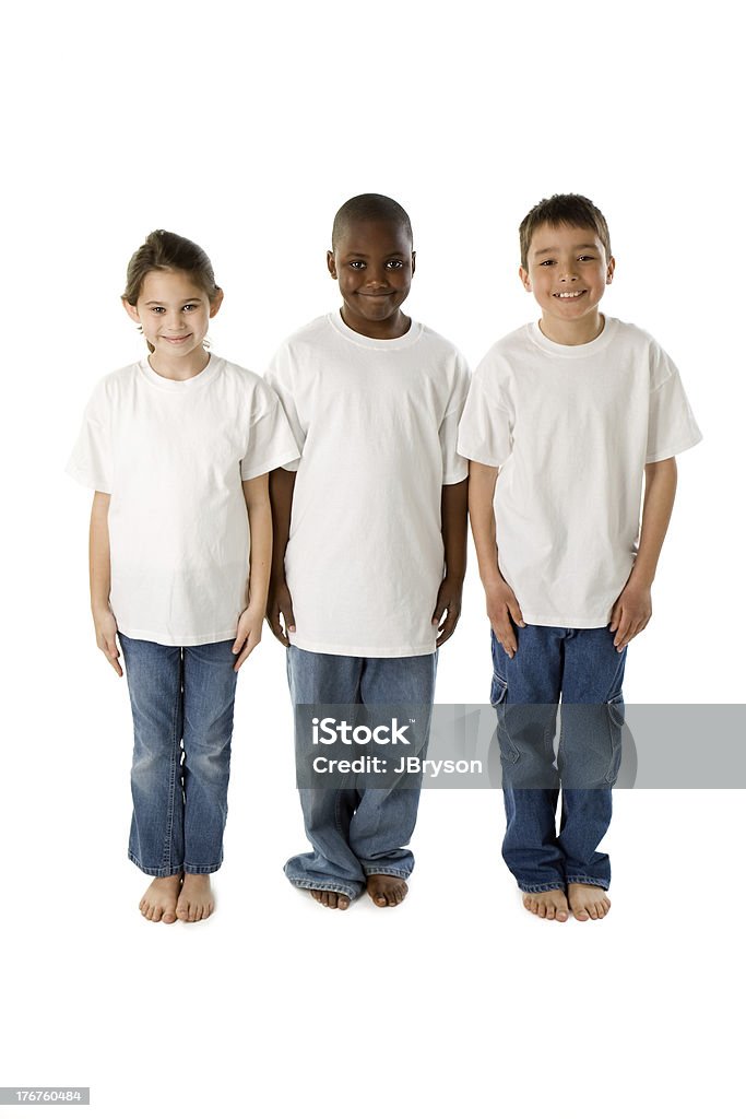 Diversidad: Multiétnico niños de pie juntos Sonriendo - Foto de stock de Niño libre de derechos