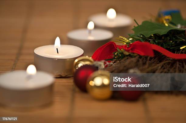 Teelichter Stockfoto und mehr Bilder von Advent - Advent, Christbaumkugel, Dekoration