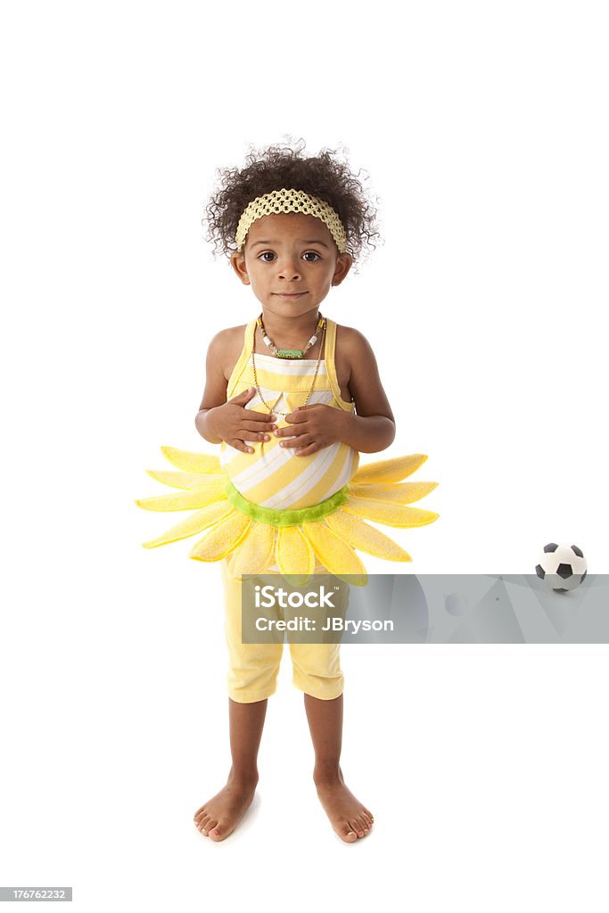 Afro-americano Criança pequena Menina com Flor Tutu e bola de futebol - Royalty-free 18 a 23 Meses Foto de stock