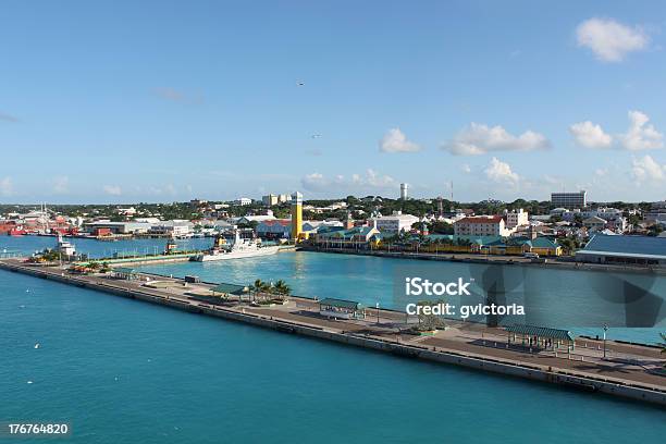 Porto De Nassau - Fotografias de stock e mais imagens de Nassau - Nassau, Azul, Azul Turquesa