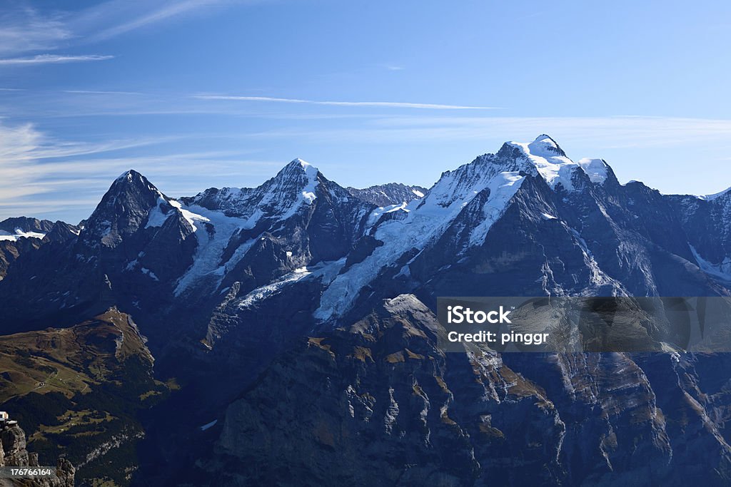 Montanhas em Interlaken - Foto de stock de Alpes europeus royalty-free