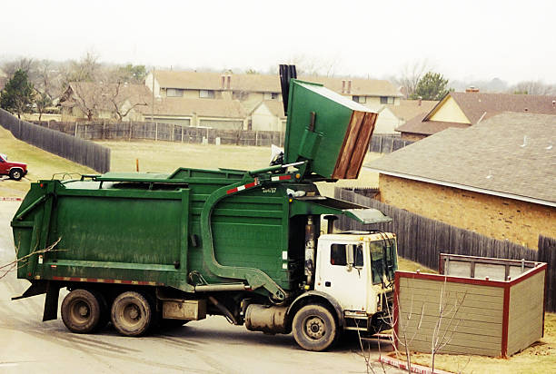 Garbage Truck See my miscellaneous images serie by clicking on the image below: overflowing trash dumpster stock pictures, royalty-free photos & images