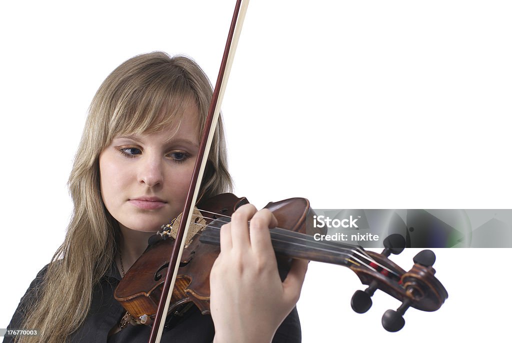 Linda mulher tocando violino - Foto de stock de Adulto royalty-free