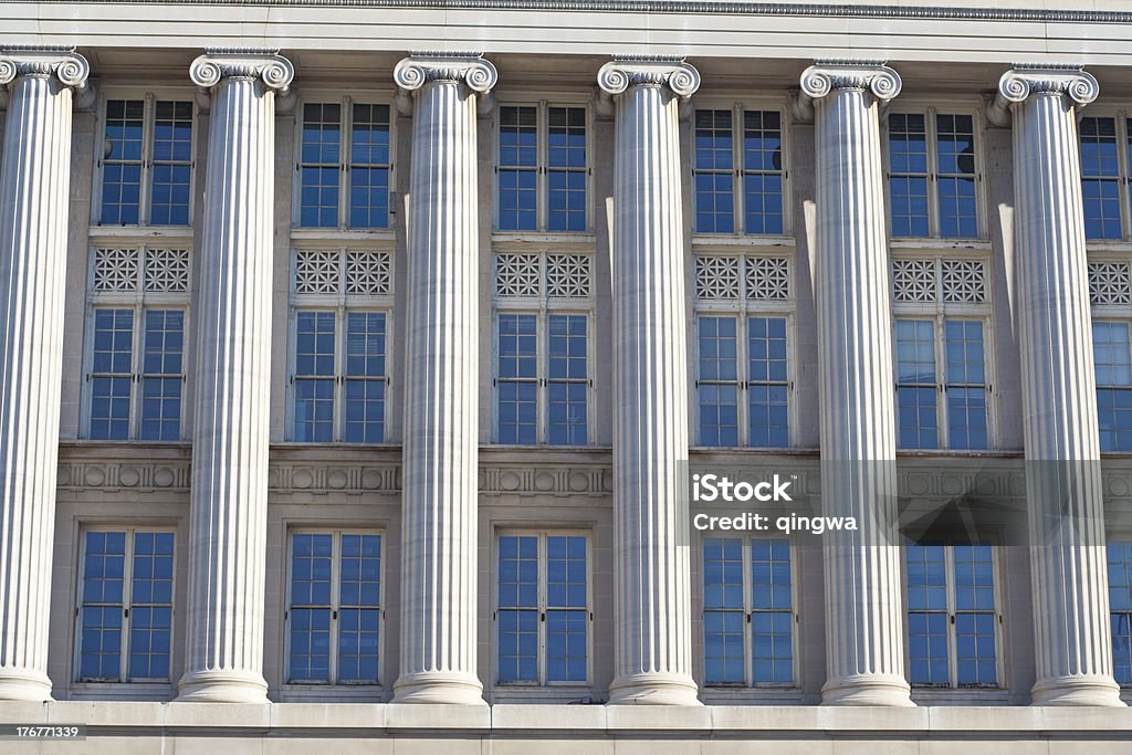 Colunas e janelas, Prédio Federal de Washington DC - Foto de stock de Arenito royalty-free