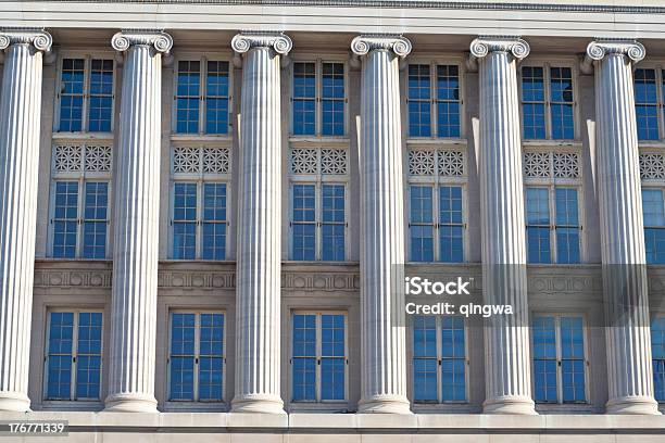 Foto de Colunas E Janelas Prédio Federal De Washington Dc e mais fotos de stock de Arenito - Arenito, Arquitetura, Branco