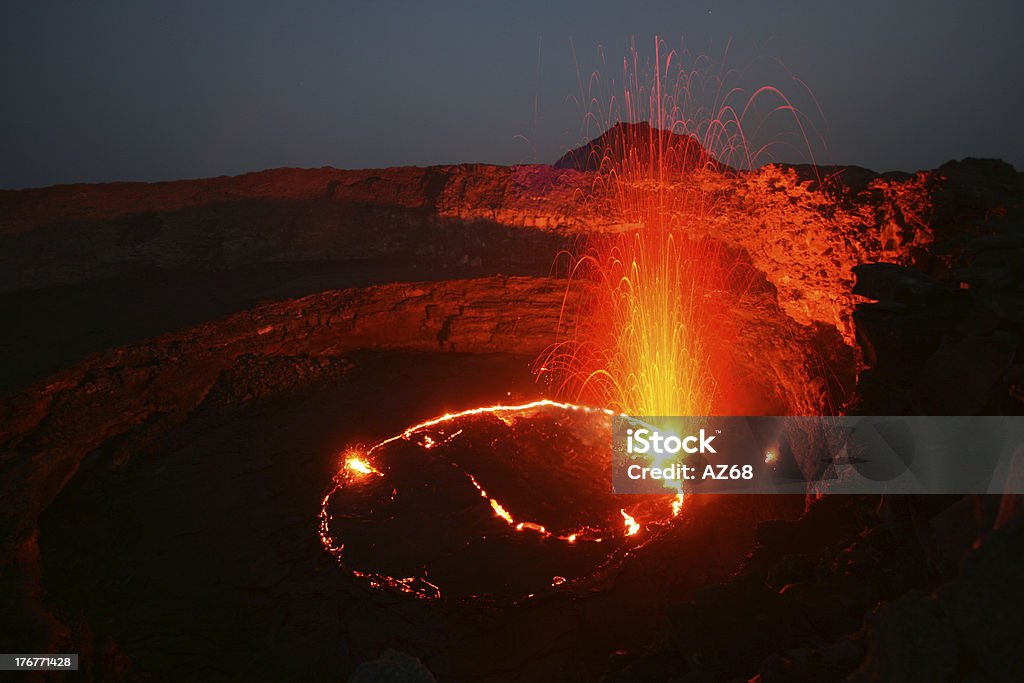 Vulcano in eruzione Erta Ale - Foto stock royalty-free di Vulcano