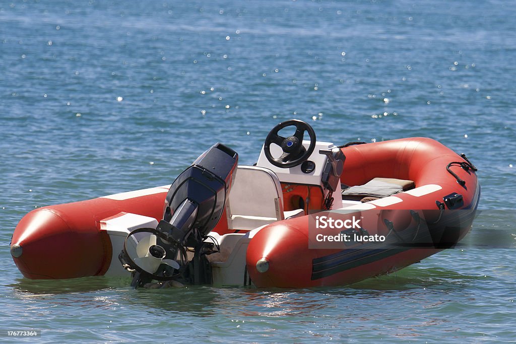 Barca gonfiabile - Foto stock royalty-free di Acqua