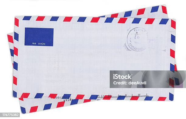 Photo libre de droit de Airmail Enveloppes banque d'images et plus d'images libres de droit de Amitié - Amitié, Avion, Communication