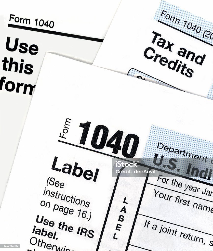Formulario de impuestos primer plano - Foto de stock de Formulario de impuestos libre de derechos