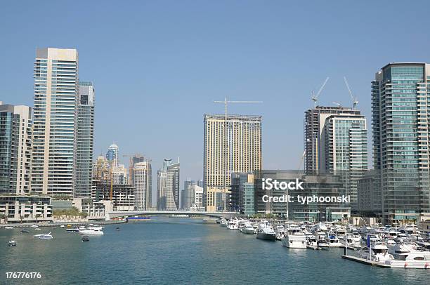 Dubai Yachthafen Stockfoto und mehr Bilder von Arabien - Arabien, Architektur, Außenaufnahme von Gebäuden