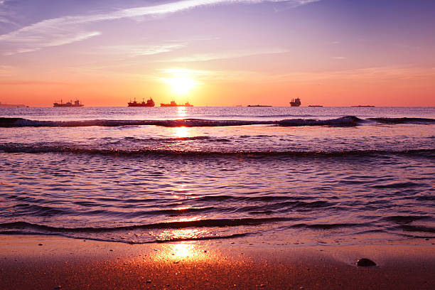 istock Sunrise over the Straits of Gibraltar 176780513