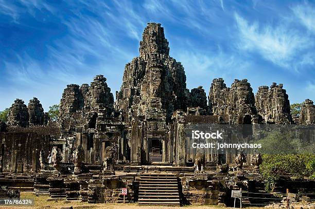 Antike Statue In Angkor Wat Kambodscha Stockfoto und mehr Bilder von Alt - Alt, Angkor, Architektur