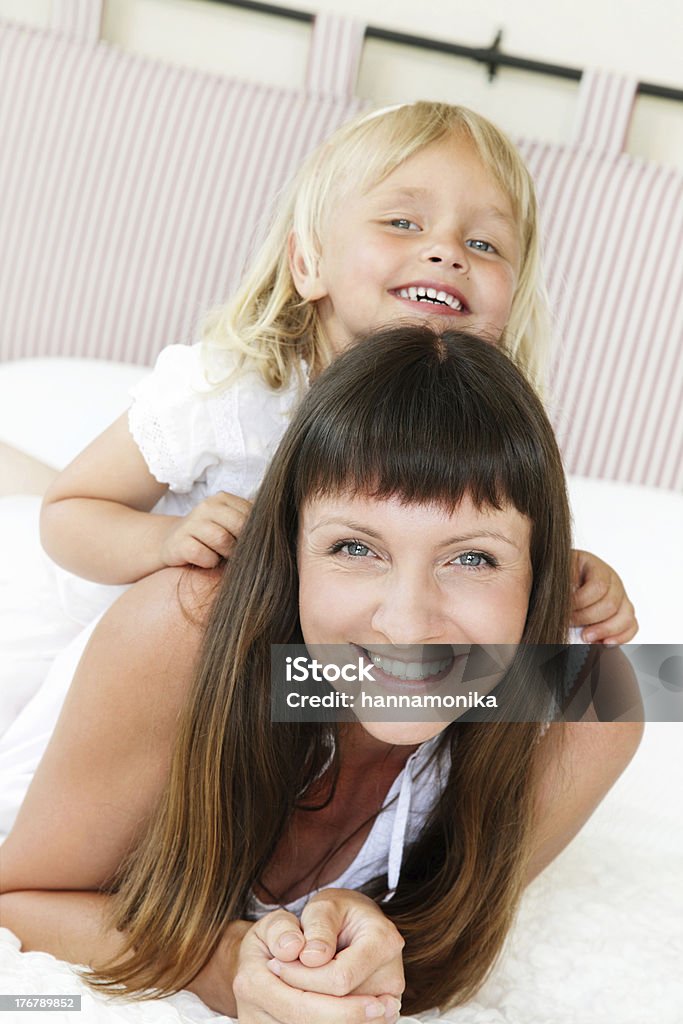 Feliz Madre e hija - Foto de stock de 2-3 años libre de derechos