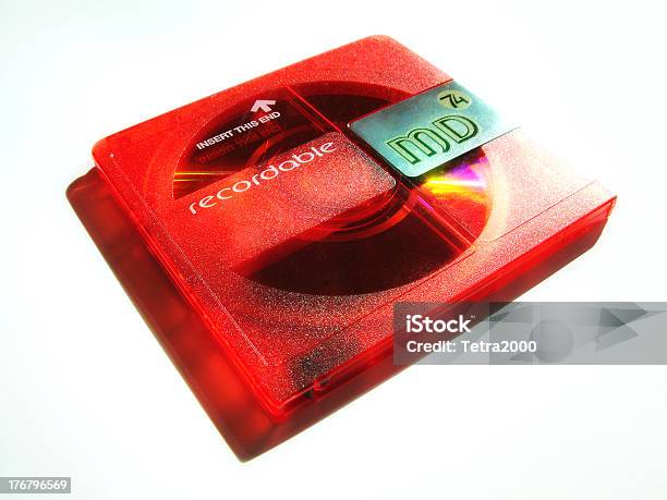 Czerwony Minidisc - zdjęcia stockowe i więcej obrazów Discman - Discman, Bez ludzi, Biały