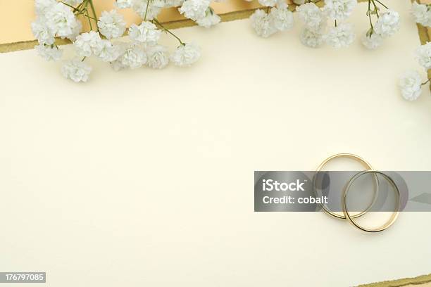 Invitación De Boda Foto de stock y más banco de imágenes de Alianza - Anillo - Alianza - Anillo, Invitación de boda, En blanco