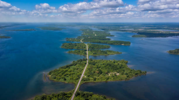 istock Long Sault Parkway, Thousand Islands, Saint Lawrence River, Ontario, Canada 1767987311
