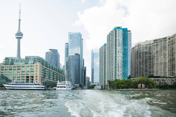 istock Beautiful view of the Toronto skyline 1767999670