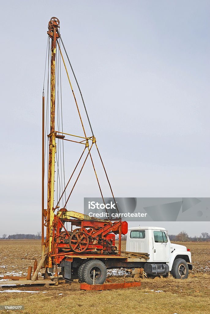 Bien torre perforadora - Foto de stock de Camión de peso pesado libre de derechos