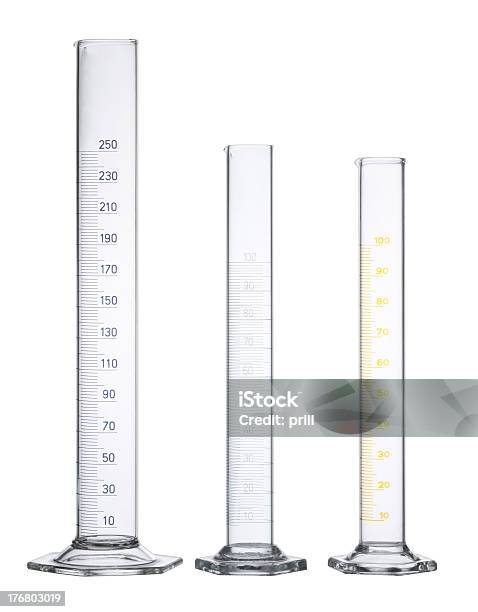 Photo libre de droit de Mesure De Cylindres banque d'images et plus d'images libres de droit de Mesurer - Mesurer, Tube à essai, Verre gradué