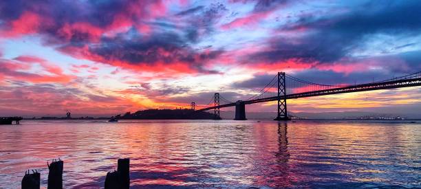 istock Bay Bridge at Dawn at the Embarcadero 1768051519