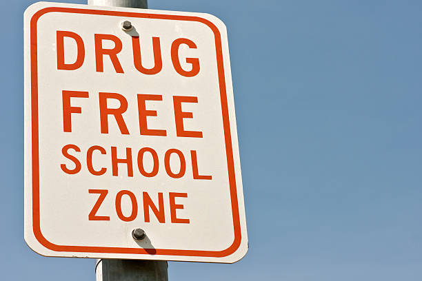 istock Drug Free School Zone Sign 176805913