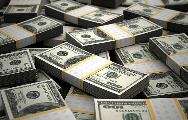 milliarden dollar - stack heap currency one hundred dollar bill stock-fotos und bilder