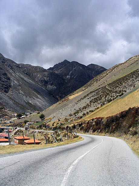 Road in mountain scenery "On route to the highest car-pass in Venezuela, Pico del Aguila (4200m / 12.600ft)" venezuela stock pictures, royalty-free photos & images