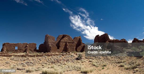 Kin Bineola Ruins Chaco Culture National Historic Park Stock Photo - Download Image Now