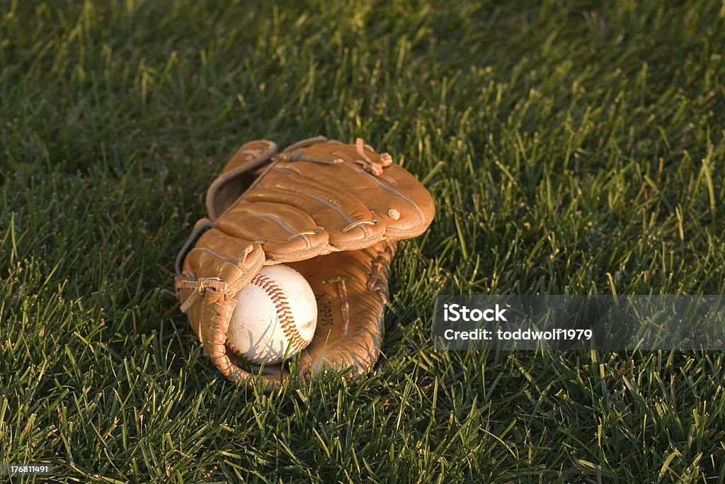 Gant de Baseball - Photo de Balle de baseball libre de droits