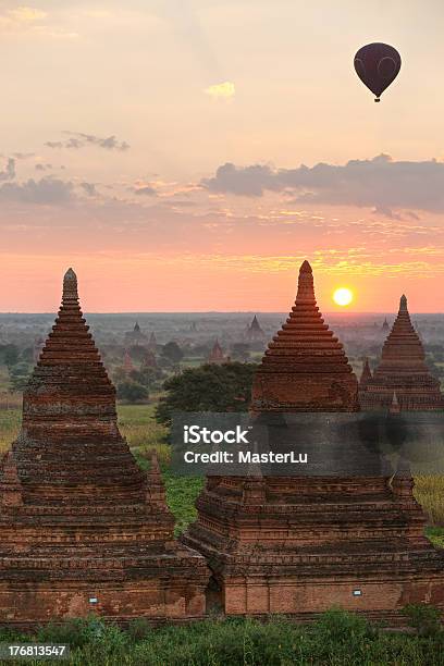 Foto de Bagan e mais fotos de stock de Arcaico - Arcaico, Arquitetura, Bagan