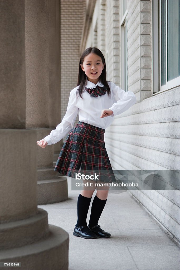 Écolière asiatique - Photo de Danser libre de droits