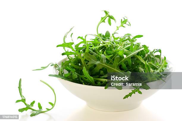 Rucola - Fotografie stock e altre immagini di Alimentazione sana - Alimentazione sana, Bianco, Cibi e bevande