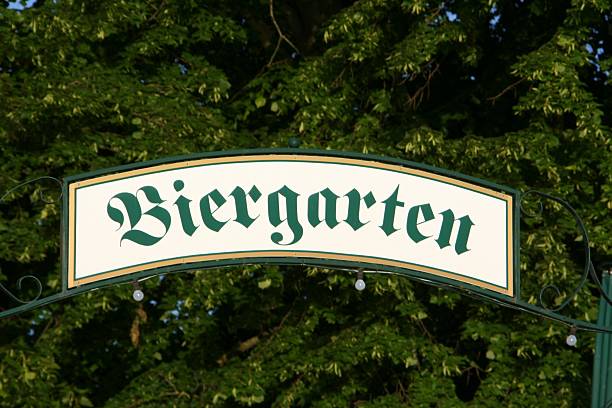 Entrance sign of a beer garden - Eingangsschild eines Biergartens