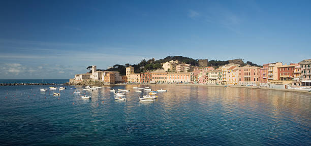 istock Sestri Levante, panorama 176818671